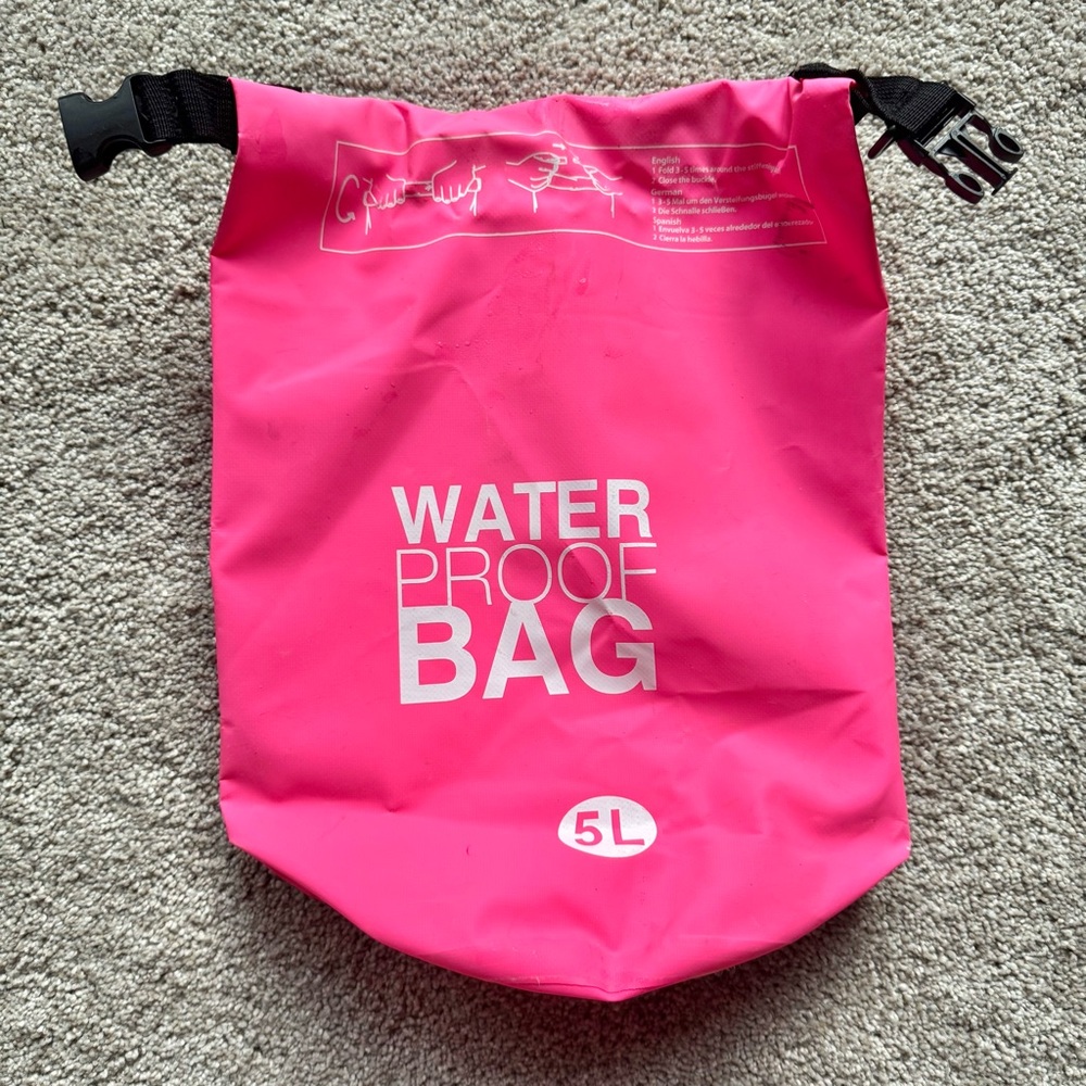 NuPouch - 5L Waterproof Storage Bag - Neon Pink